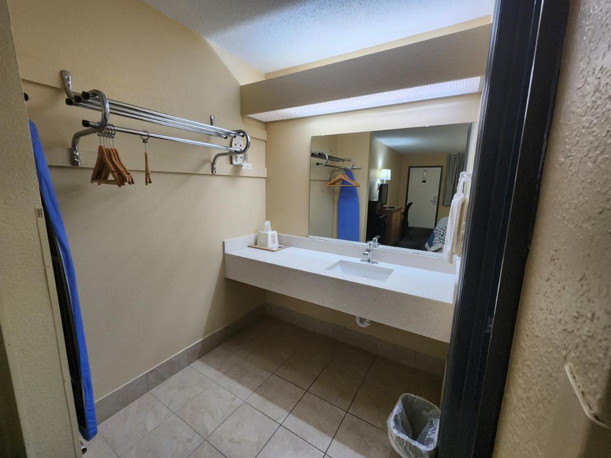 Budget Host Inn Henderson Zewnętrze zdjęcie